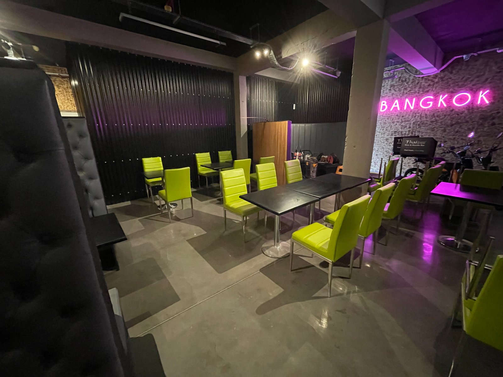 Commercial polished concrete — high gloss restaurant entrance