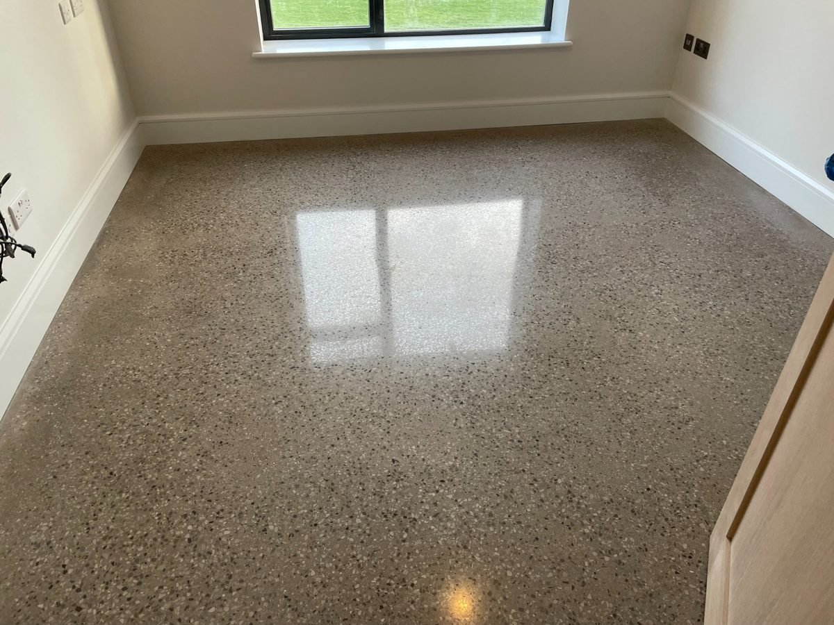 Full aggregate polished concrete - 1500g natural finish residential