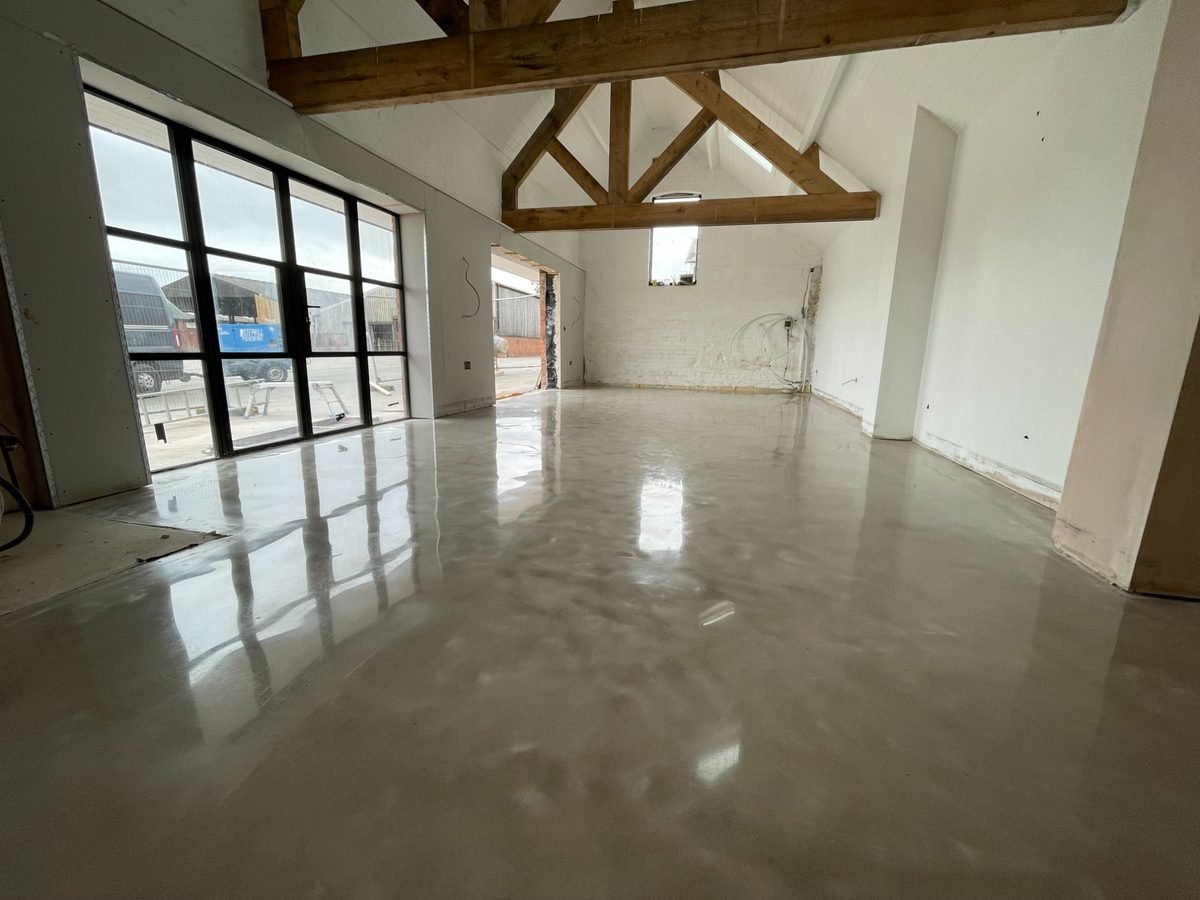 High gloss white cream polished concrete - residential floor